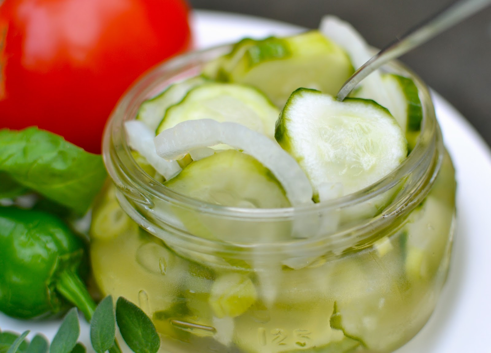Салат из огурцов на зиму - легкий и вкусный рецепт 